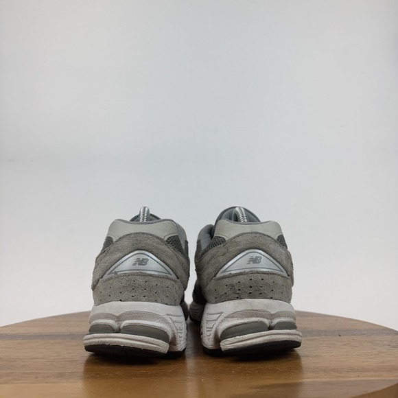 Mens New Balance 2002R Gray Suede Athletic Running Sneakers Shoes Size 8.5 D GUC - Picture 7 of 9